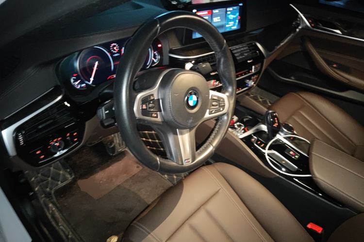 Used BMW 5 Series 2018 525Li M Sport Package