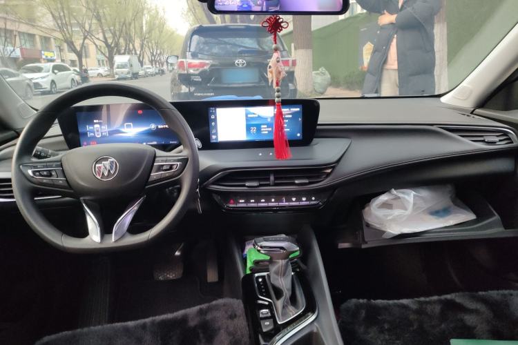 Used Buick Verano 2023 Pro Enjoyment Edition Center Console