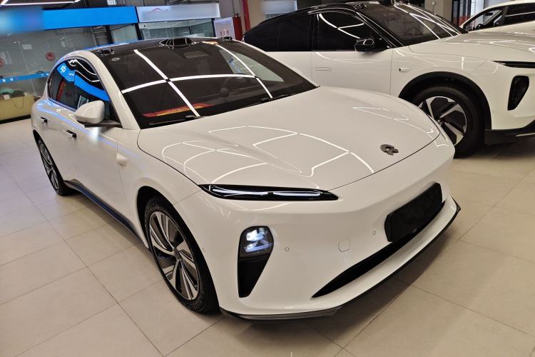 Used Nio ET5 2022 75 kWh Exterior 1