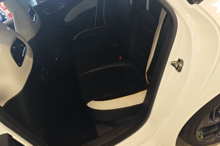 Used MG 6 2021 Pro 1.5T Automatic Trophy Luxury Edition Left Rear Seat