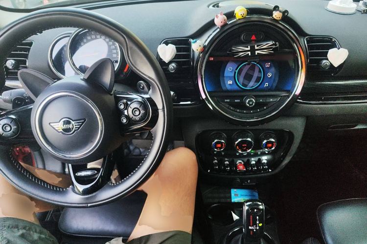 Used MINI Clubman 2019 2.0T COOPER S Center Console