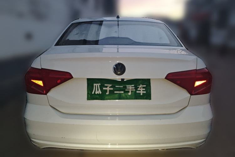 Used Volkswagen Jetta 2017 1.4L Manual Fashion Edition