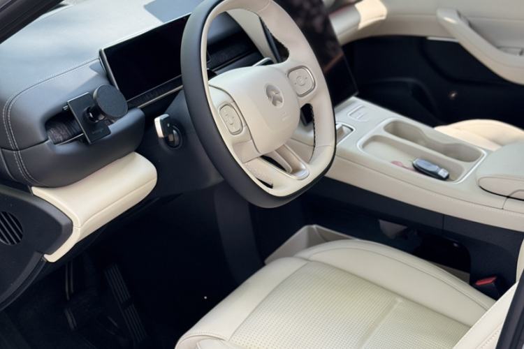 Used Nio ES6 2024 75 kWh
