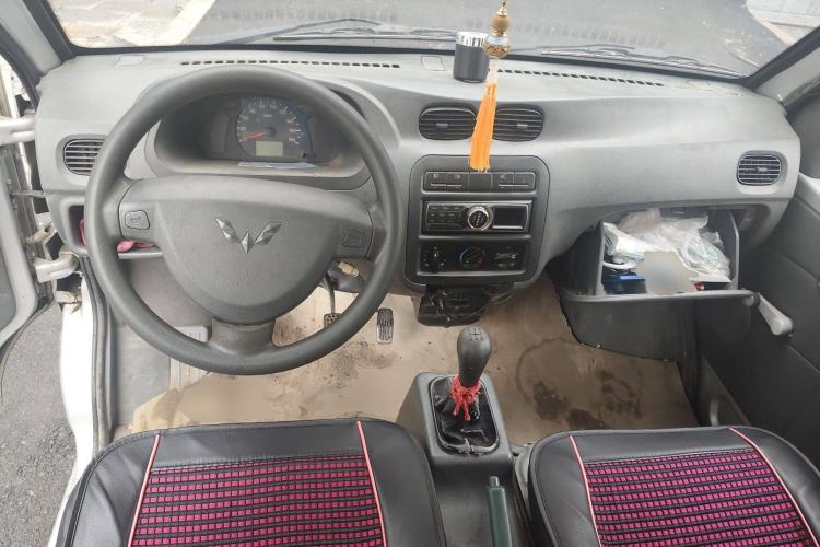 Used Wuling Zhiguang 2010 1.0L New Version Practical Edition with Short Body
