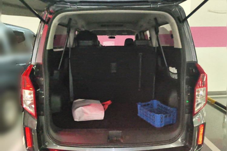 Used Wuling Zhengcheng 2021 1.5T Manual Luxury Version Trunk