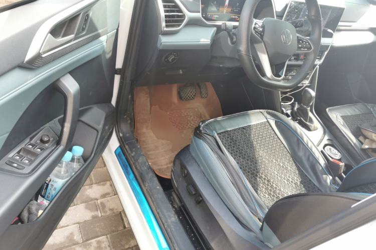 Used Volkswagen Tharu 2023 300TSI Two-Wheel-Drive Moonlight Edition Driver Seat