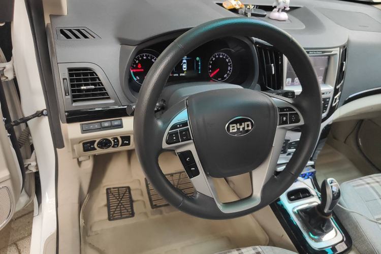 Used BYD e5 2017 300 Prestige Edition
