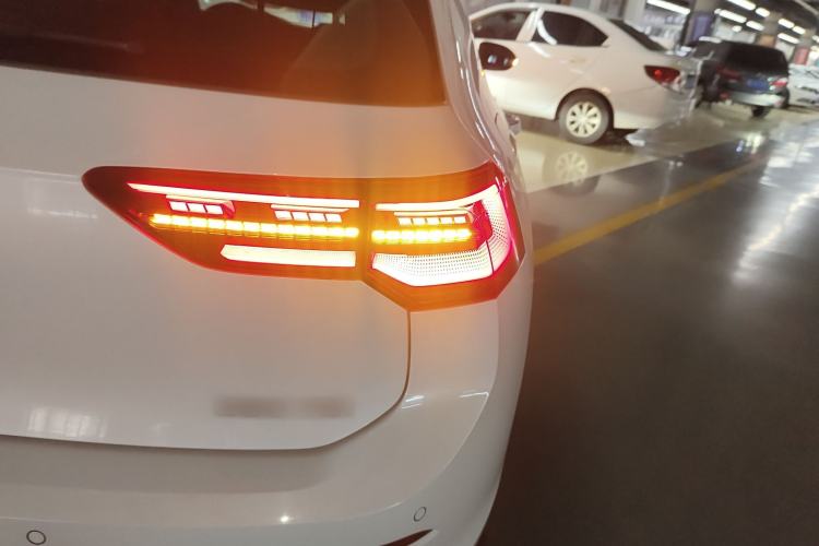 Used Volkswagen Golf 2023 Facelift 280TSI DSG R-Line Lite