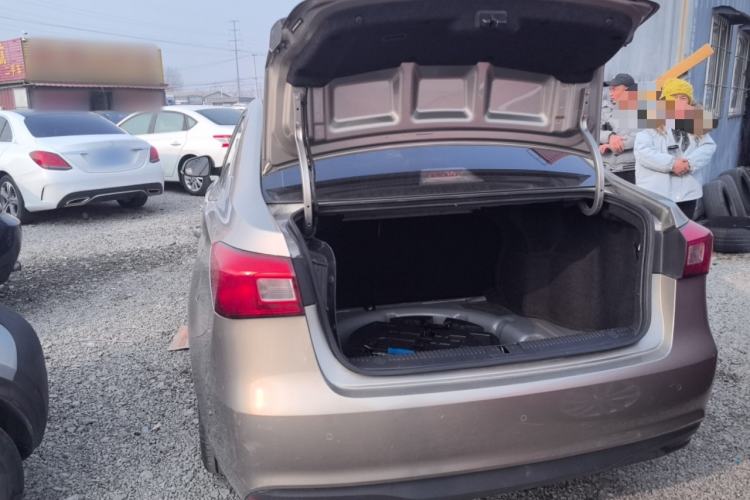 Used Roewe 360 2015 1.5L Automatic Luxury Edition