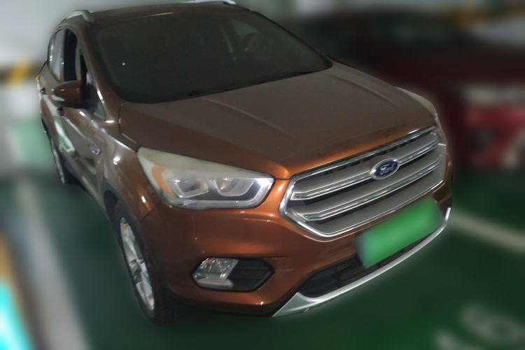 Used Ford Kuga 2017 EcoBoost 180 Two-Wheel-Drive Elite Trim Front Right 45 Deg
