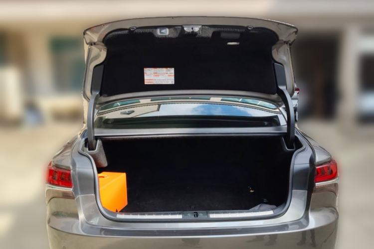 Used Lexus LS 2018 500h Excellence Edition China VI standard