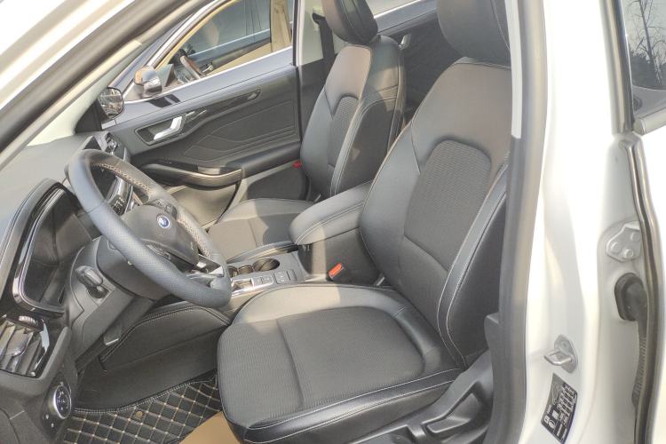 Used Ford Focus 2021 Hatchback EcoBoost 180 Automatic Titanium Edition
