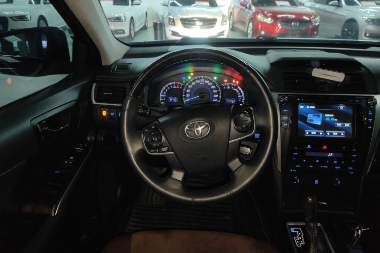 Used Toyota Camry 2016 2.5G 10th Anniversary Deluxe Navigation Edition Steering Wheel