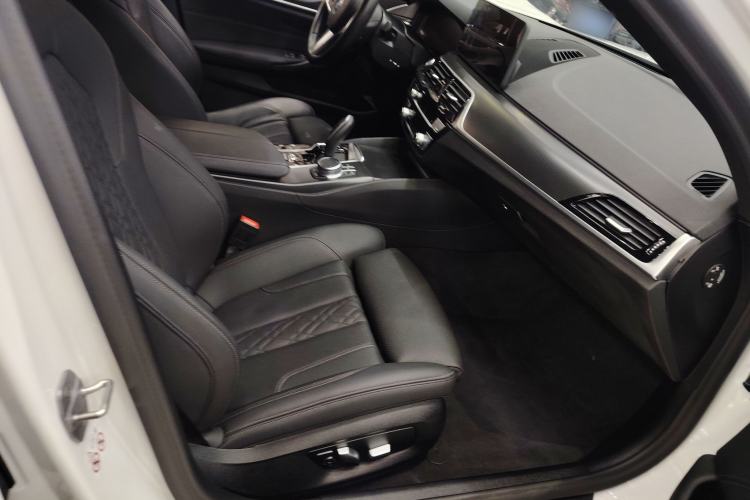 Used BMW 5 Series (Import) 2021 525i M Sport Package