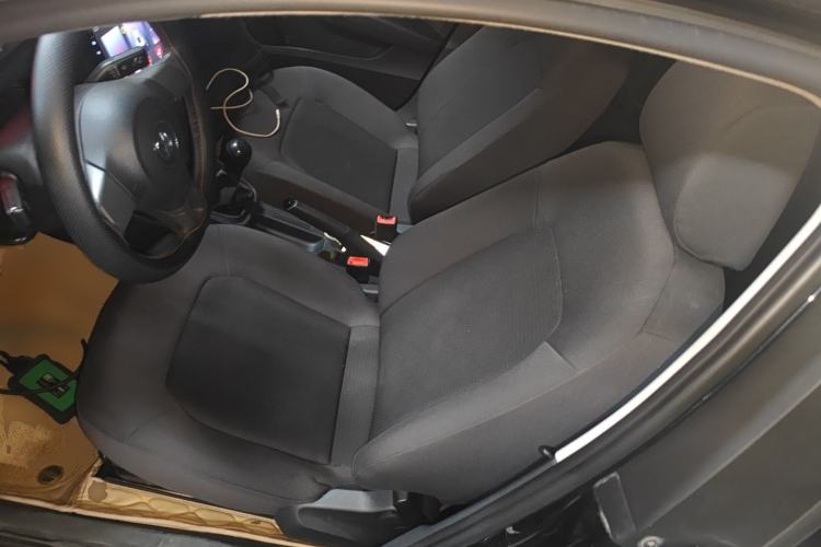 Used Volkswagen Santana 2015 1.6L Manual Fashion Edition Left Front Seat