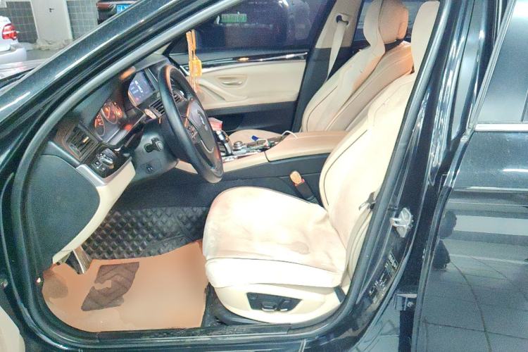 Used BMW 5 Series 2013 525Li Leading Model