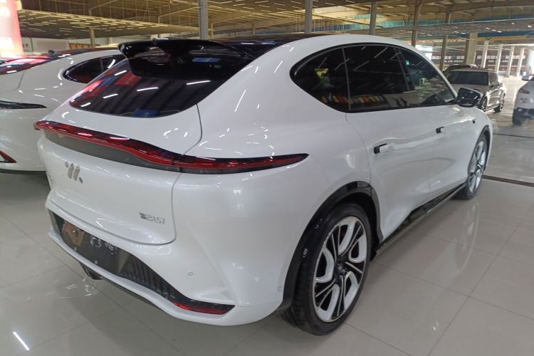 Used IM LS7 2023 100kWh Lux All-Wheel-Drive Version