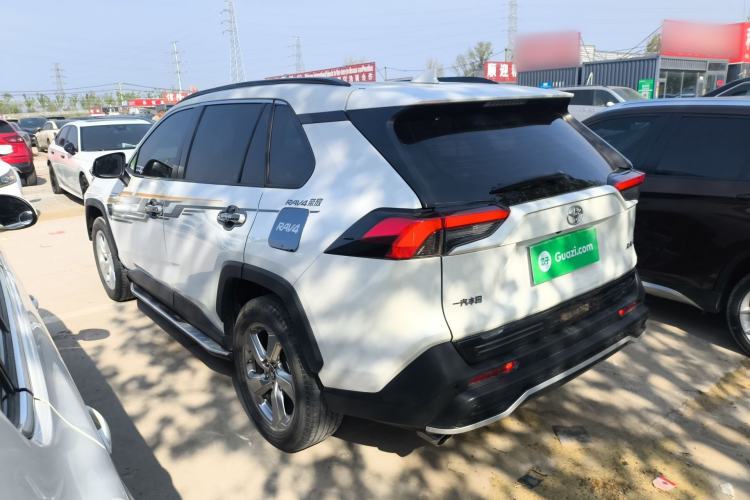 Used Toyota RAV4 2020 2.0L CVT Two-Wheel Drive Fashion PLUS Edition