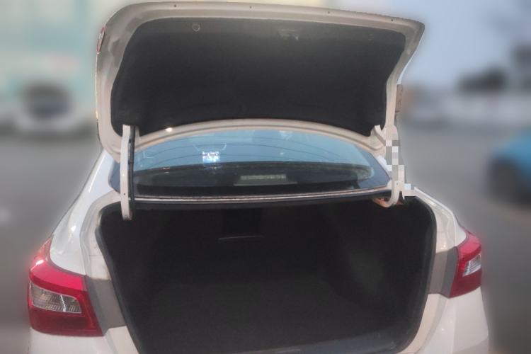 Used Nissan Sylphy 2019 1.6XV CVT Smart Connect Luxury Edition China V Standard Trunk