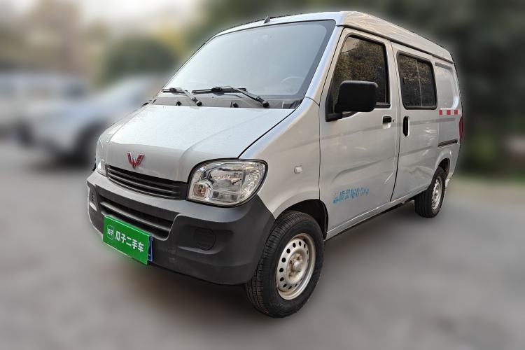 Used Wuling Zhiguang 2020 1.2L Van Utility Model China VI Emission Standard 5-Seater LSI