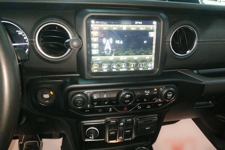 Used Jeep Wrangler New Energy 2021 Four-Door 2.0T 4xe Sahara
