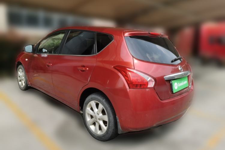 Used Nissan Tiida 2013 1.6L CVT Cool Cafe Edition
