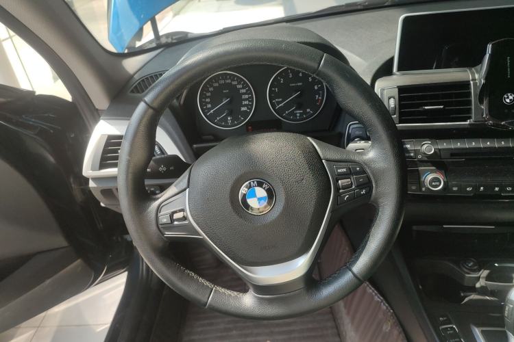 Used BMW 1 Series 2015 120i Leading Model
