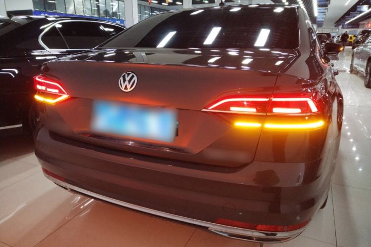 Used Volkswagen Phideon 2019 380TSI Two-Wheel Drive Business Edition China VI Standard
