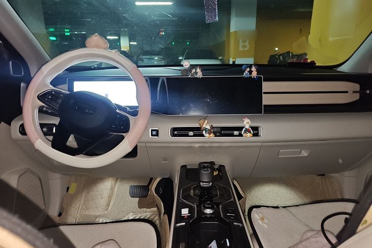 Used Geely Auto icon 2023 1.5TD Chocolate Luxe Edition Center Console