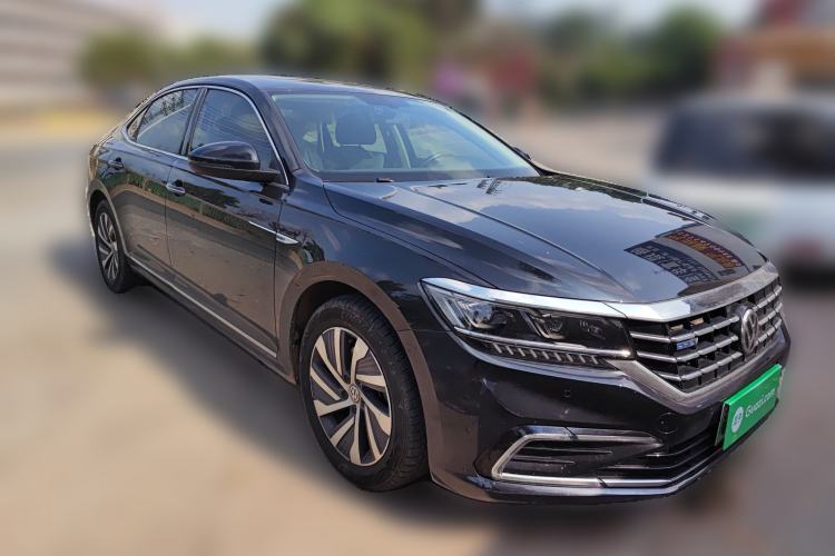 Used Volkswagen Passat New Energy 2020 430 PHEV Hybrid Luxury Edition China VI Standard Front Right 45 Deg