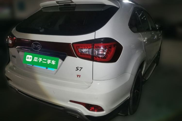 Used BYD S7 2016 1.5T Manual Luxury Edition
