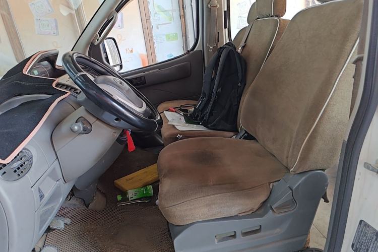 Used SAIC MAXUS Xintu V80  Left Front Seat