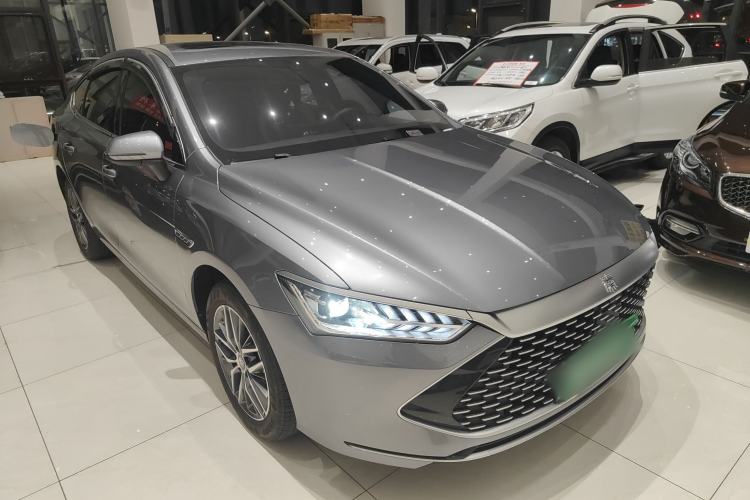 Used BYD Qin PLUS 2024 HONOR Edition DM-i 120KM Leading Model

