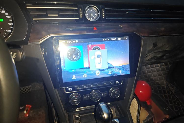 Used Volkswagen Magotan 2018 330TSI DSG Luxury Model Audio And AC Panel