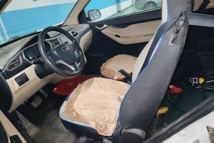 Used Zotye Sesame 2016 E30 Standard Model
