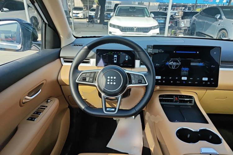 Used Landian E5 PLUS 2025 165 km Long-Range Version PLUS 5-Seater