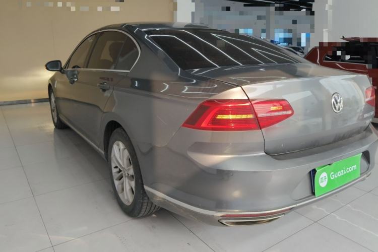 Used Volkswagen Magotan 2017 380TSI DSG Luxury Model Rear Left 45 Deg