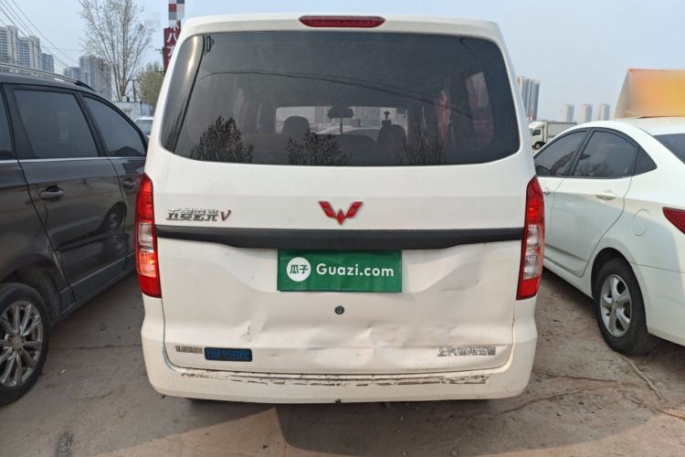 Used Wuling Hongguang V 2019 1.5L Jingqu Version China VI LAR
