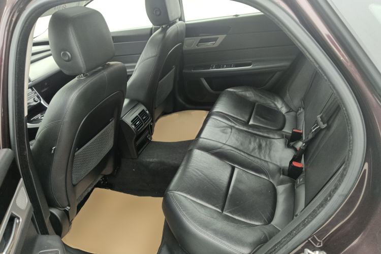 Used Jaguar XFL 2018 XFL 2.0T 200PS Luxury Edition Left Rear Seat