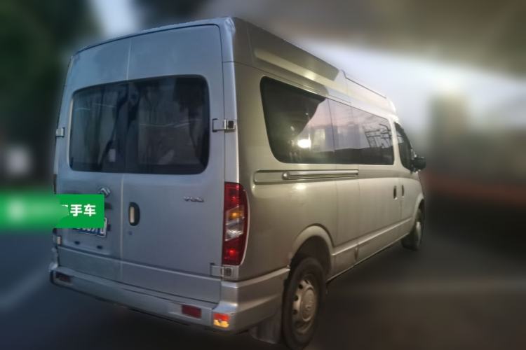 Used SAIC MAXUS Xintu V80 2021 2.0T Manual Classic Aoyuntong Long Wheelbase Mid-Roof 6/7/8/9-Seater Rear Right 45 Deg