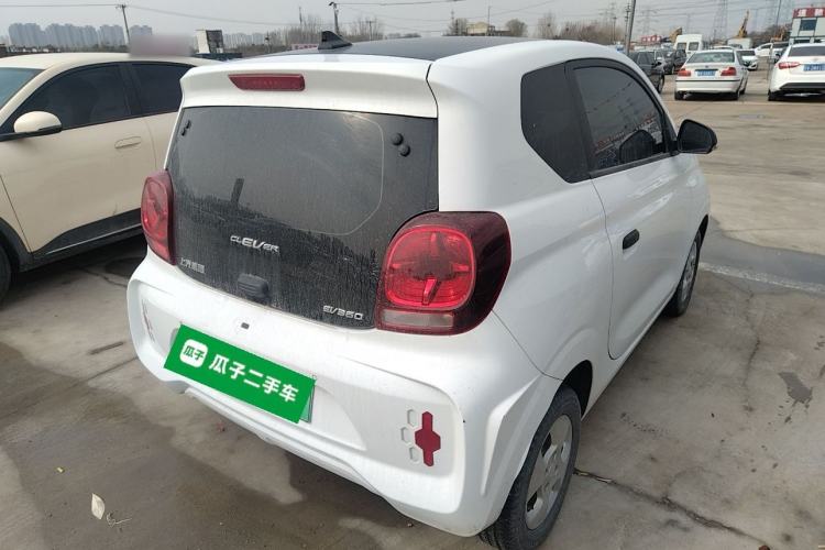 Used Roewe Clever 2021 302 km New Four-Seater Super-Efficient Version