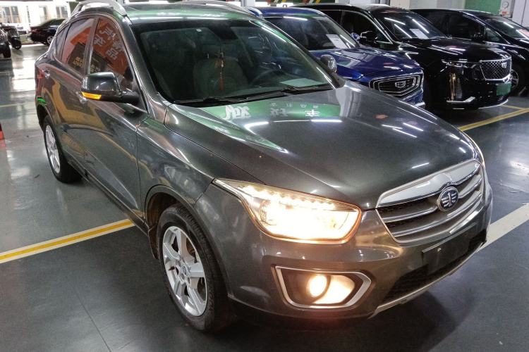 Used Bestune X80 2013 2.0L manual luxury version