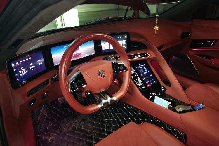 Used MG Cyberster 2024 520 km Legendary All-Wheel-Drive Version
