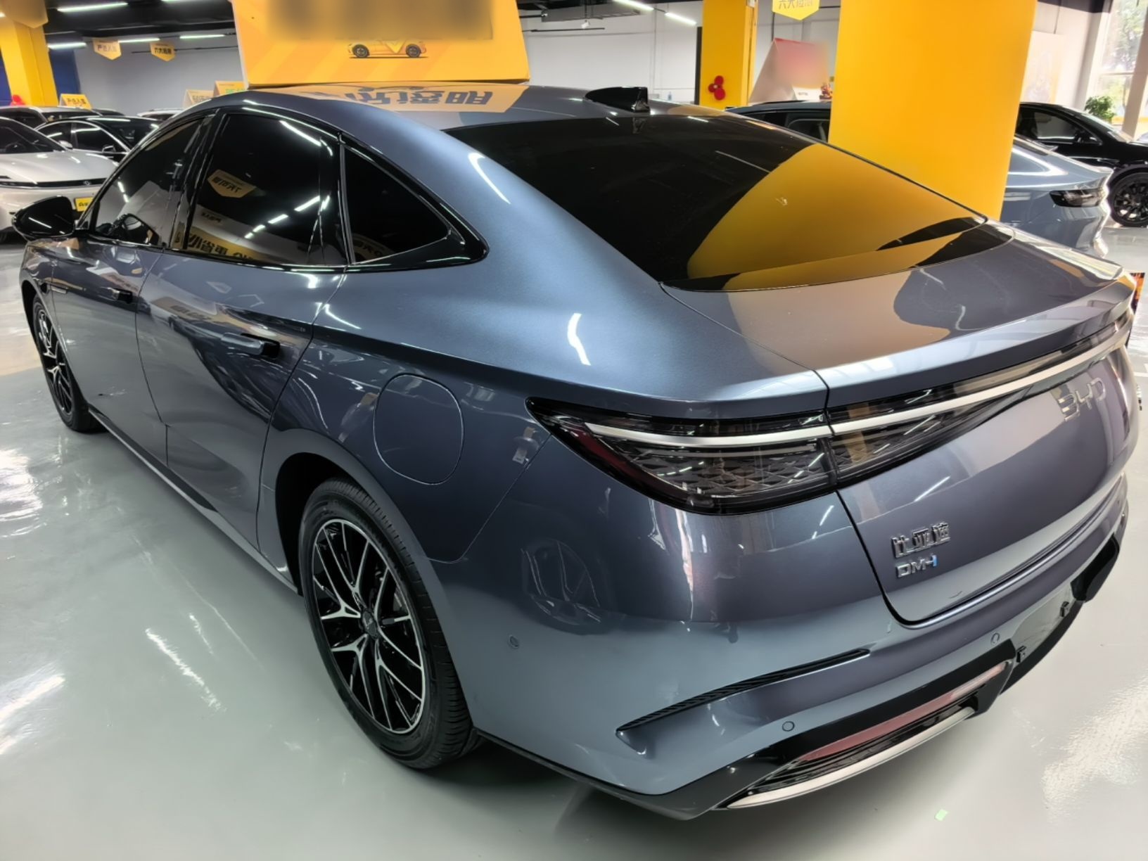 BYD Seal 07 DM-i 2025 Intelligent Driving Version DM-i 1.5L 125 km Luxury Edition — снимка 4