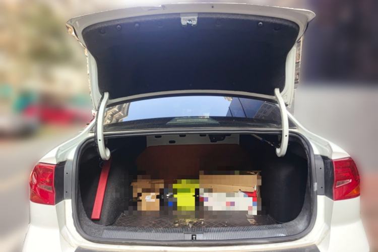 Used Volkswagen Bora 2016 1.6L Automatic Fashion Model
