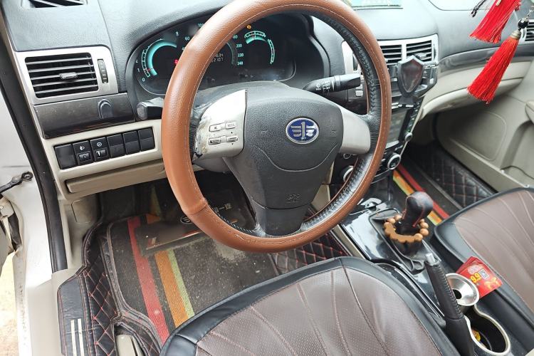 Used Bestune B70 2012 1.8L manual Comfort trim level