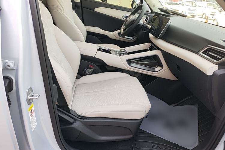 Used BYD Yuan UP 2025 Intelligent Driving Version 401 KM Dynamic Edition