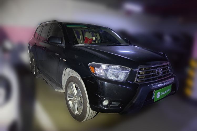 Used Toyota Highlander 2011 2.7L Two-Wheel Drive 7-Seater Luxury Edition Front Right 45 Deg