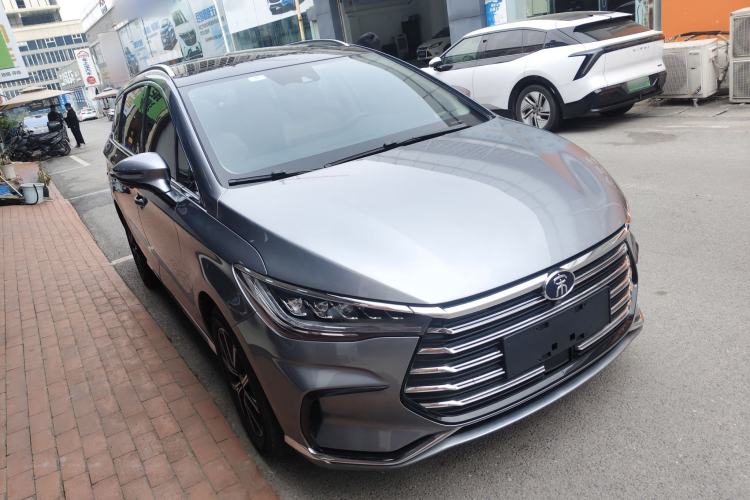 Used BYD Song MAX New Energy 2022 DM-i 105KM Flagship Model Exterior 1