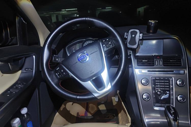 Used Volvo XC60 2014 T5 Zhiyi Edition
